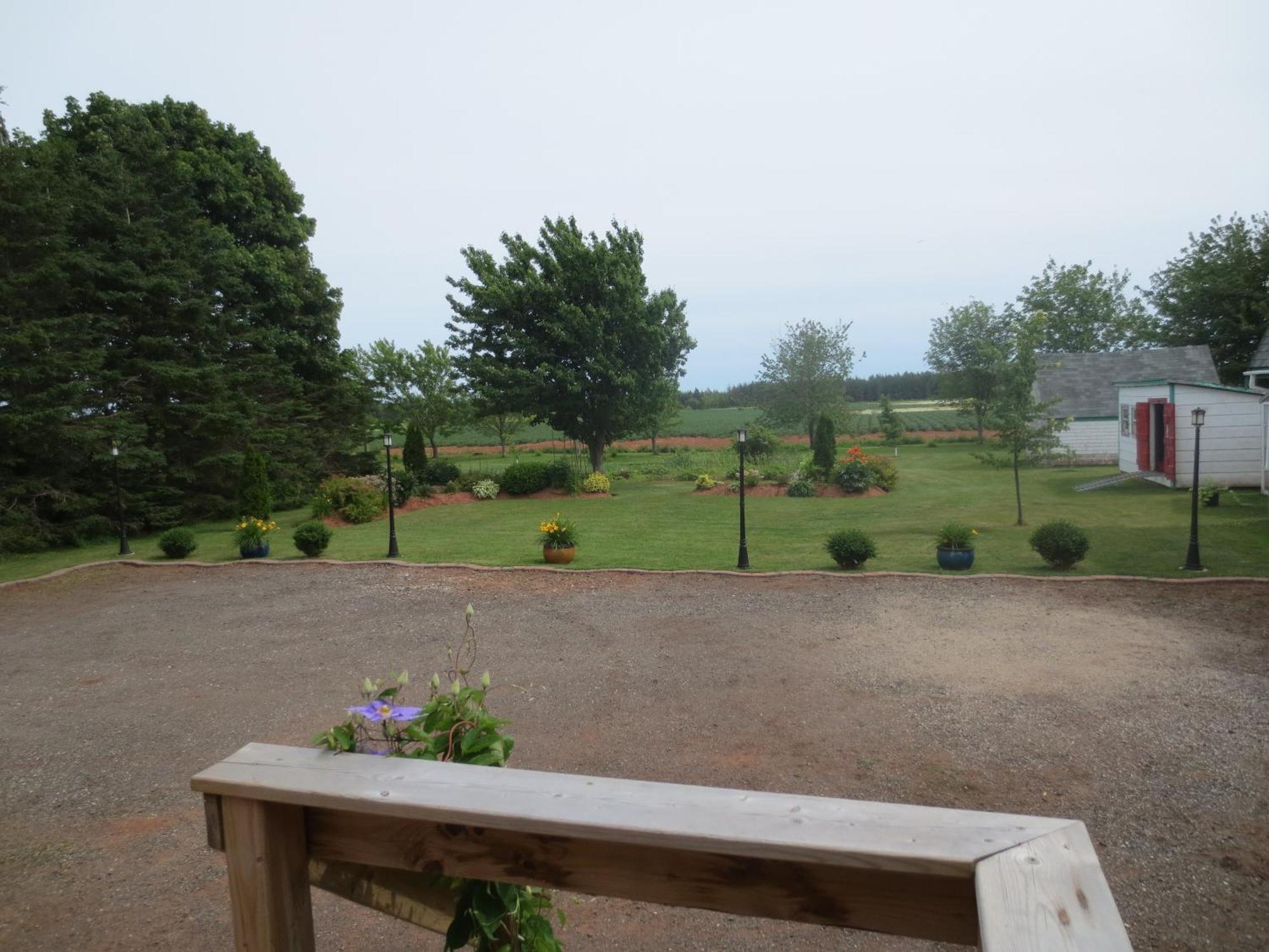 Bed and Breakfast Sunbury Cove Winery à Miscouche Extérieur photo
