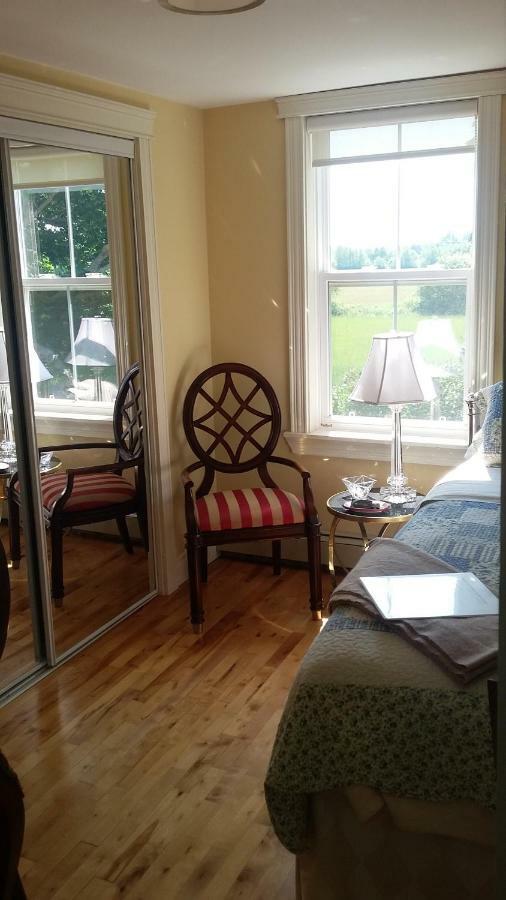 Bed and Breakfast Sunbury Cove Winery à Miscouche Extérieur photo